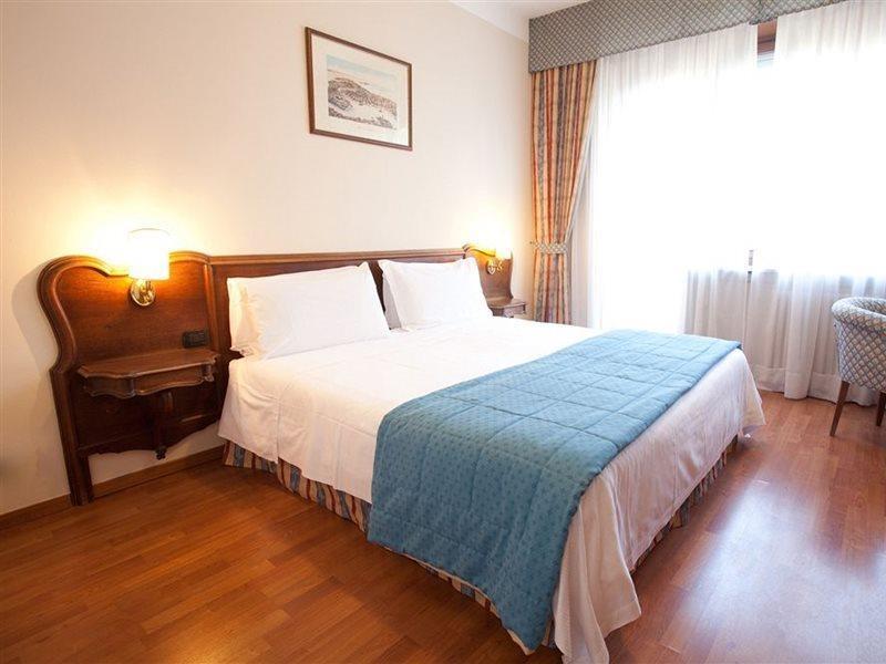 Hotel Tourist Turín